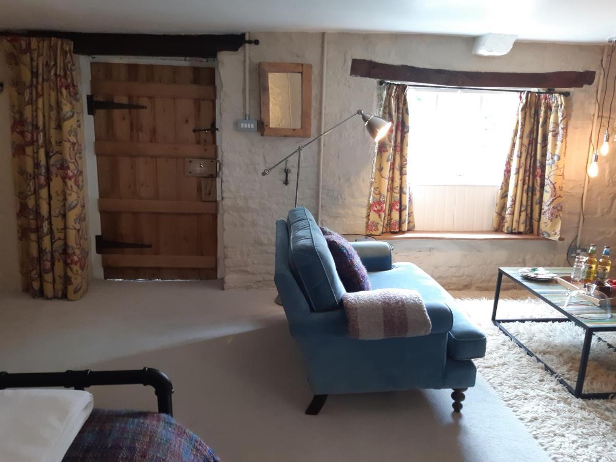Huberts, Hotel Wedmore Bagian luar foto