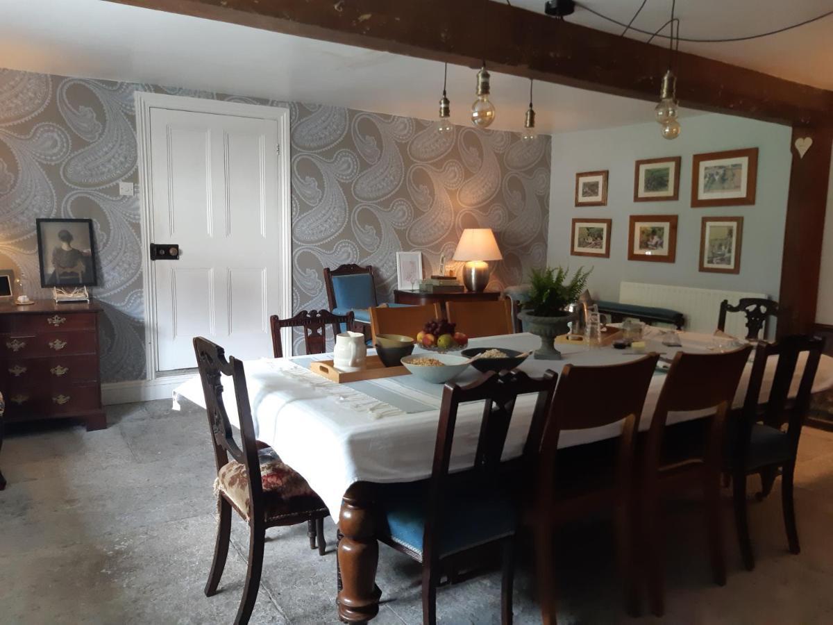 Huberts, Hotel Wedmore Bagian luar foto